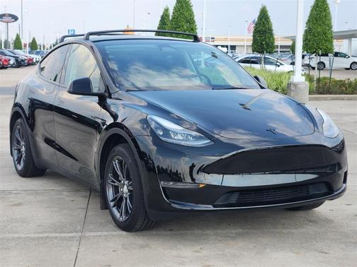 2025 Tesla Model Y Long Range Dual Motor All-Wheel Drive