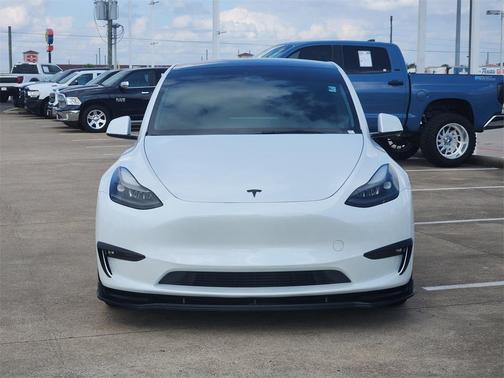 2023 Tesla Model Y Performance Dual Motor All-Wheel Drive