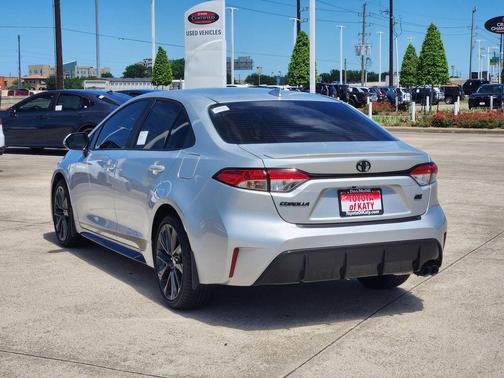 Classic Silver Metallic 2026 Toyota Corolla SE