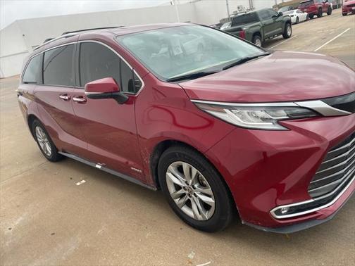 2021 Toyota Sienna Limited 7-Passenger