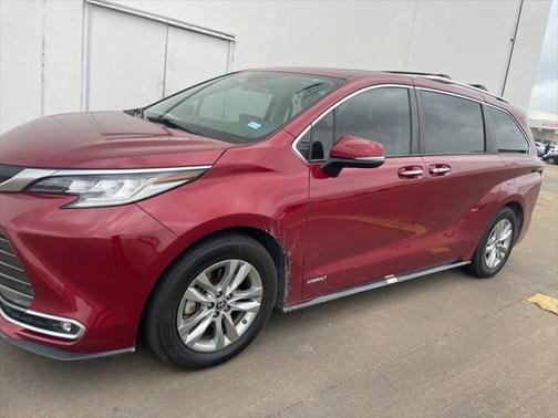 2021 Toyota Sienna Limited 7-Passenger