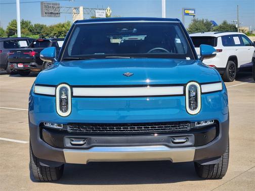 2023 Rivian R1S Adventure