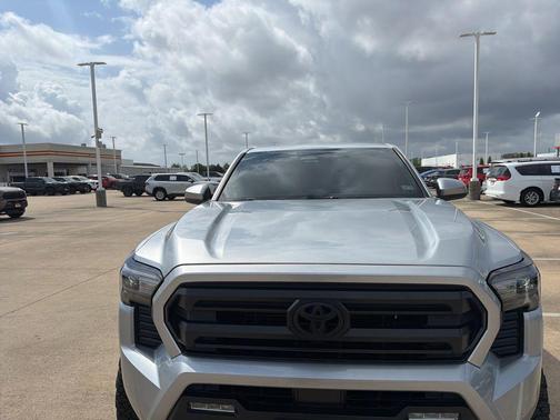 2024 Toyota Tacoma SR5