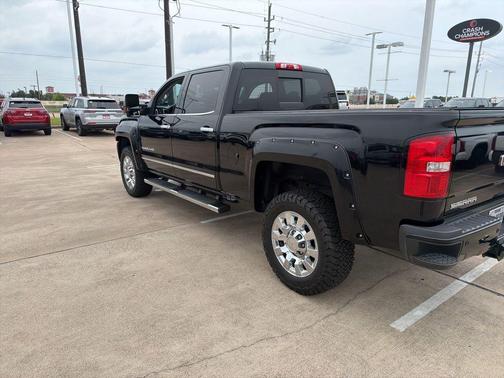 Onyx Black 2019 GMC Sierra 2500 Denali