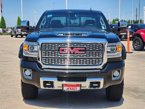 Onyx Black 2019 GMC Sierra 2500 Denali