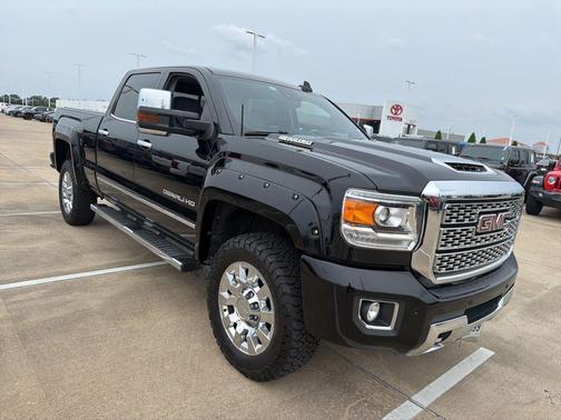Onyx Black 2019 GMC Sierra 2500 Denali