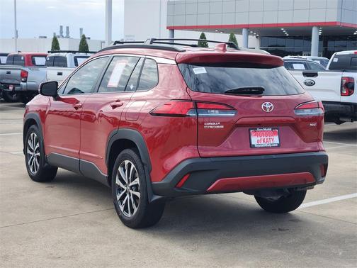2024 Toyota Corolla Cross XLE