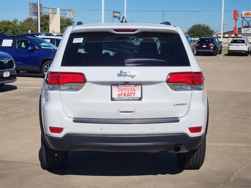 2021 Jeep Grand Cherokee Laredo