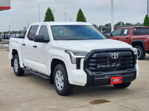 Ice 2026 Toyota Tundra SR