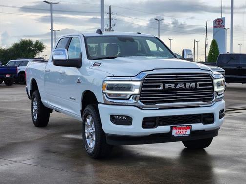 2024 RAM 2500 Laramie Crew Cab 4x4 6'4' Box