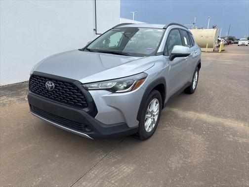 2024 Toyota Corolla Cross LE