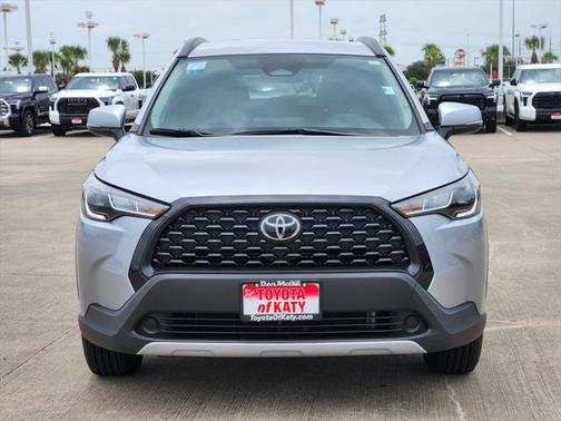 2024 Toyota Corolla Cross LE