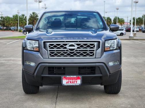 2023 Nissan Frontier SV