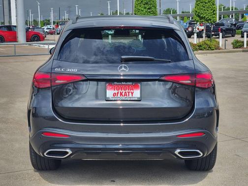 2025 Mercedes-Benz GLC 300 Base