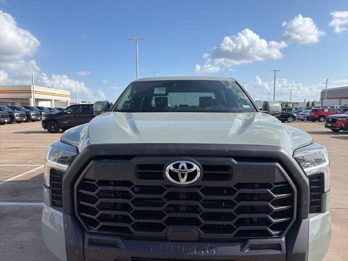 Lunar 2025 Toyota Tundra SR5