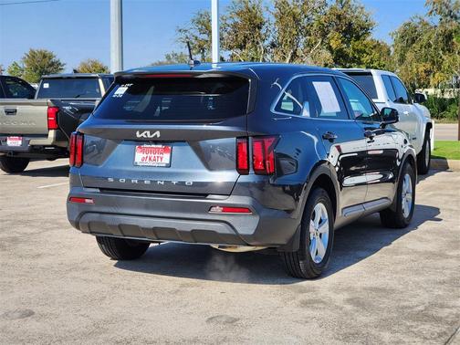 2022 Kia Sorento LX