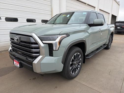Lunar 2026 Toyota Tundra Limited
