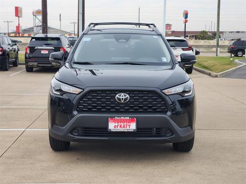 2025 Toyota Corolla Cross LE