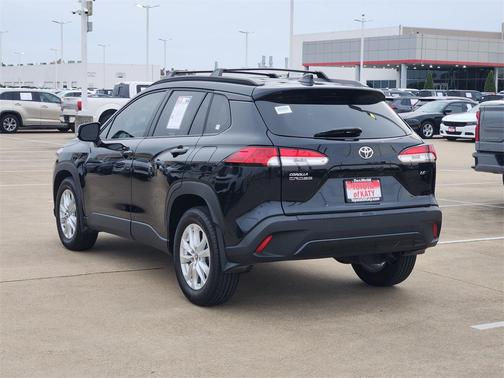 2025 Toyota Corolla Cross LE