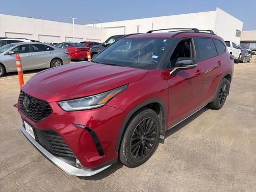2024 Toyota Highlander XSE