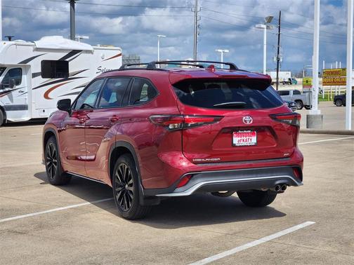2024 Toyota Highlander XSE