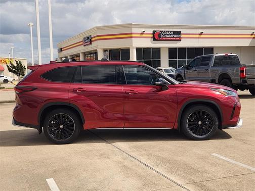 2024 Toyota Highlander XSE