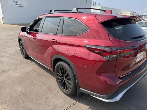 2024 Toyota Highlander XSE