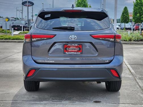 2023 Toyota Highlander LE