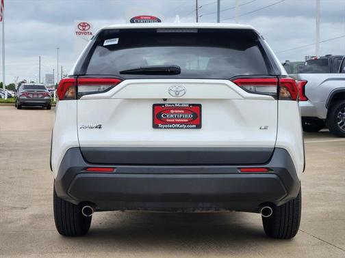 2023 Toyota RAV4 LE