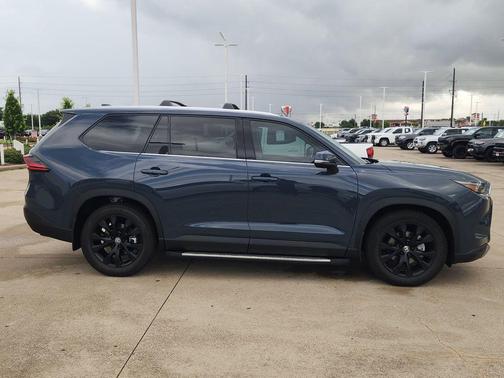 Cloud 2025 Toyota Grand Highlander Limited