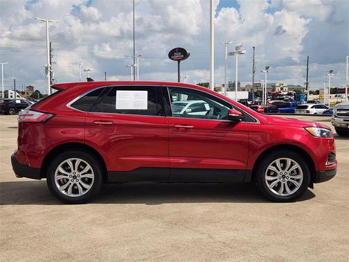 2024 Ford Edge Titanium