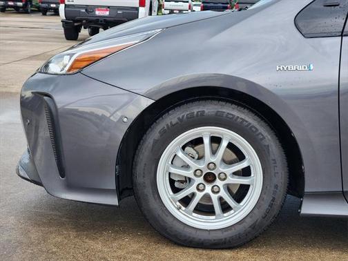 2019 Toyota Prius LE