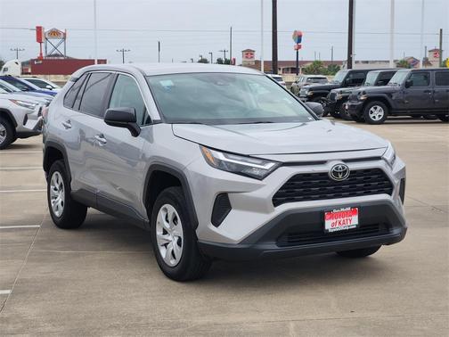 2024 Toyota RAV4 LE