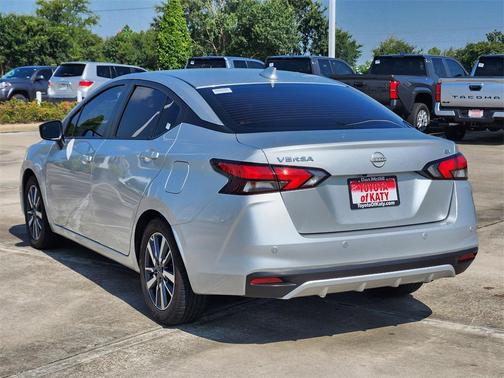 2023 Nissan Versa 1.6 SV