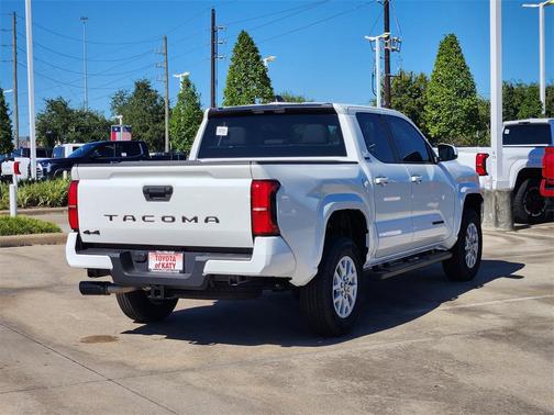 2025 Toyota Tacoma SR5