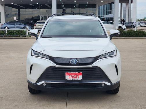 Wind Chill Pearl 2023 Toyota Venza XLE