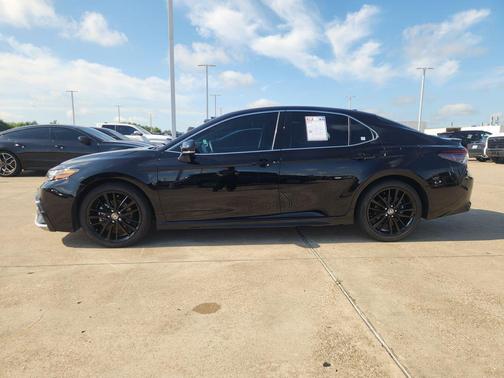 Midnight Black Metallic 2024 Toyota Camry Hybrid SE
