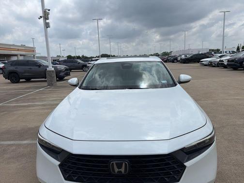 Platinum White Pearl 2023 Honda Accord EX