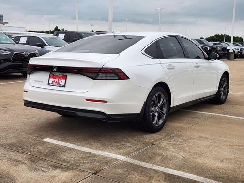 Platinum White Pearl 2023 Honda Accord EX