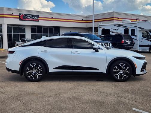 2024 Toyota Crown XLE