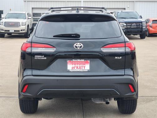 2023 Toyota Corolla Cross XLE