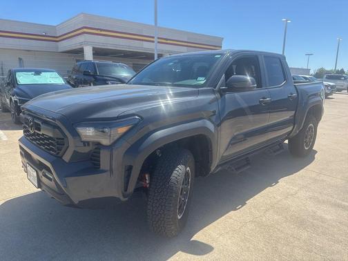 2025 Toyota Tacoma TRD Off-Road