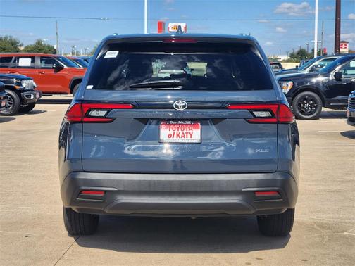 2025 Toyota Grand Highlander XLE