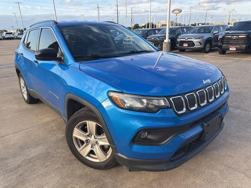 Laser Blue Pearlcoat 2022 Jeep Compass Latitude