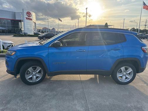 Laser Blue Pearlcoat 2022 Jeep Compass Latitude