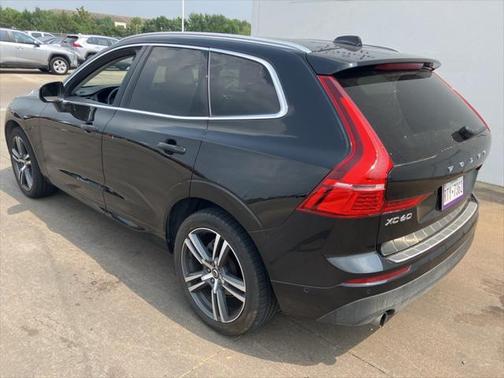 2019 Volvo XC60 T5 Momentum