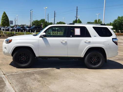 2024 Toyota 4Runner SR5