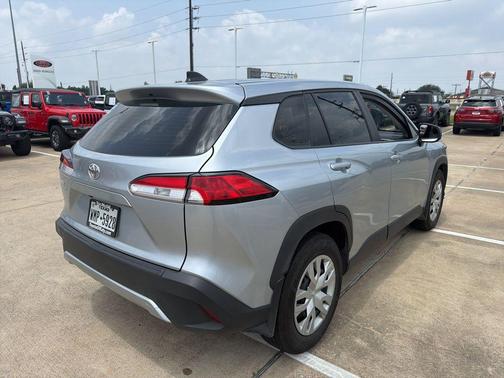 Sonic Silver 2025 Toyota Corolla Cross L