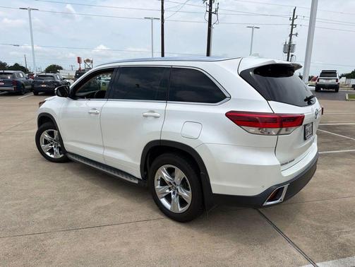 Blizzard Pearl 2019 Toyota Highlander Limited