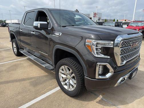 Brownstone Metallic 2021 GMC Sierra 1500 SLT